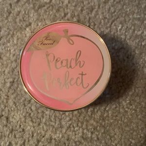 Peach perfect powder